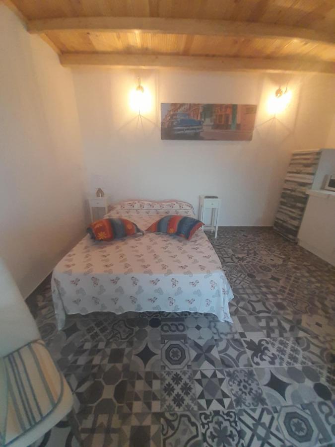 Estudio Dominicana In Gale Apartament *