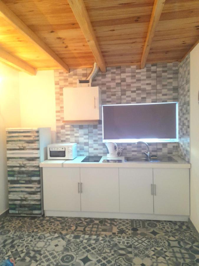 Estudio Dominicana In Gale